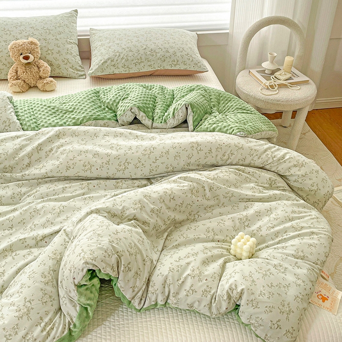 91家纺网 家纺一手货源 找家纺 丫丫家纺 2025新款云感木棉皱皱纱被子豆豆绒大豆被冬被被芯春秋豆豆被 茶语-绿