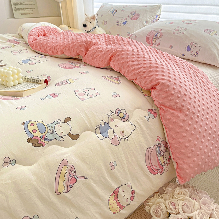 91家纺网 家纺一手货源 找家纺 丫丫家纺 2025新款云感木棉皱皱纱被子豆豆绒大豆被冬被被芯春秋豆豆被 凯蒂恰恰米