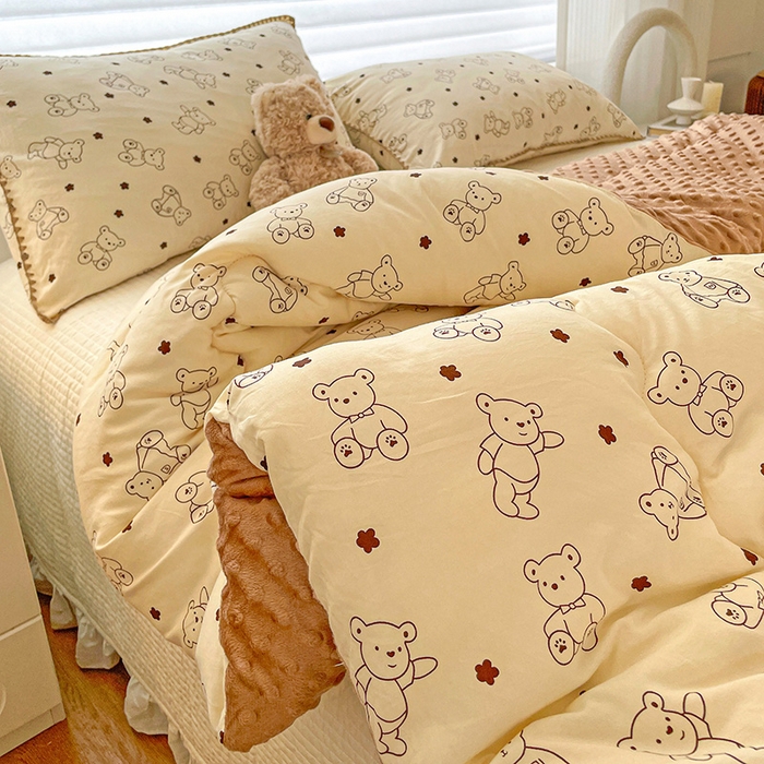 91家纺网 家纺一手货源 找家纺 丫丫家纺 2025新款云感木棉皱皱纱被子豆豆绒大豆被冬被被芯春秋豆豆被 米小熊