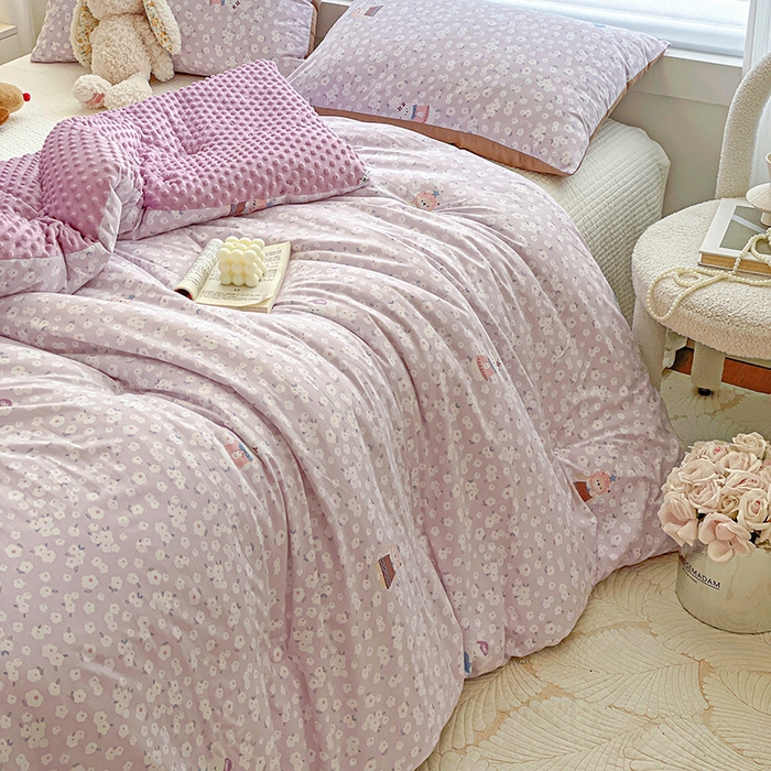 91家纺网 家纺一手货源 找家纺 丫丫家纺 2025新款云感木棉皱皱纱被子豆豆绒大豆被冬被被芯春秋豆豆被 兔软软紫