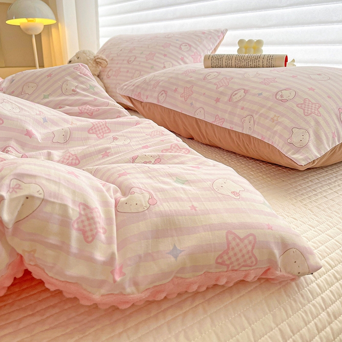 91家纺网 家纺一手货源 找家纺 丫丫家纺 2025新款云感木棉皱皱纱被子豆豆绒大豆被冬被被芯春秋豆豆被 星星凯蒂粉