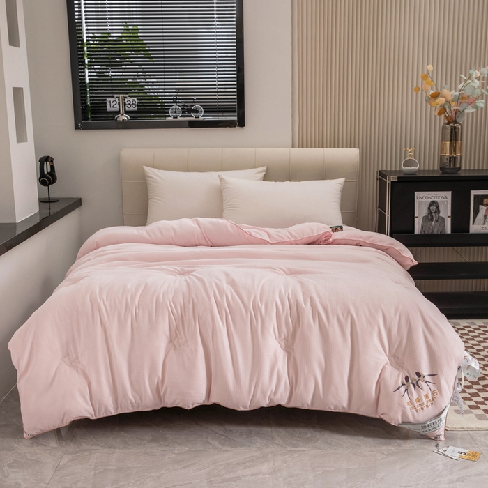 91家纺网 家纺一手货源 找家纺 （总）爱顿家纺 2025新款千鸟格燕窝蛋白温养被冬被芯被子秋冬被