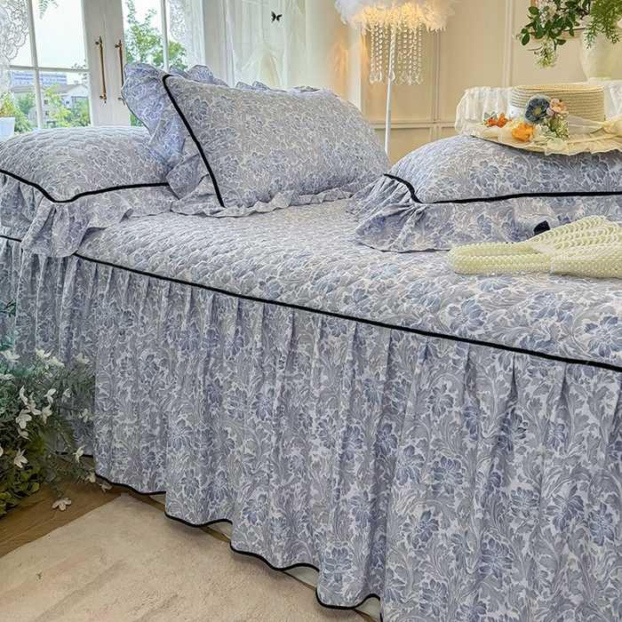 91家纺网 家纺一手货源 找家纺 宜凡家纺 2025新款A类水洗珍珠棉夹棉床裙四件套 兰伊