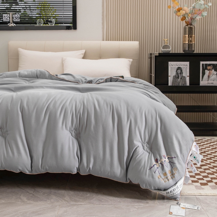 91家纺网 家纺一手货源 找家纺 爱顿家纺 2025新款千鸟格燕窝蛋白温养被冬被芯被子秋冬被 灰色