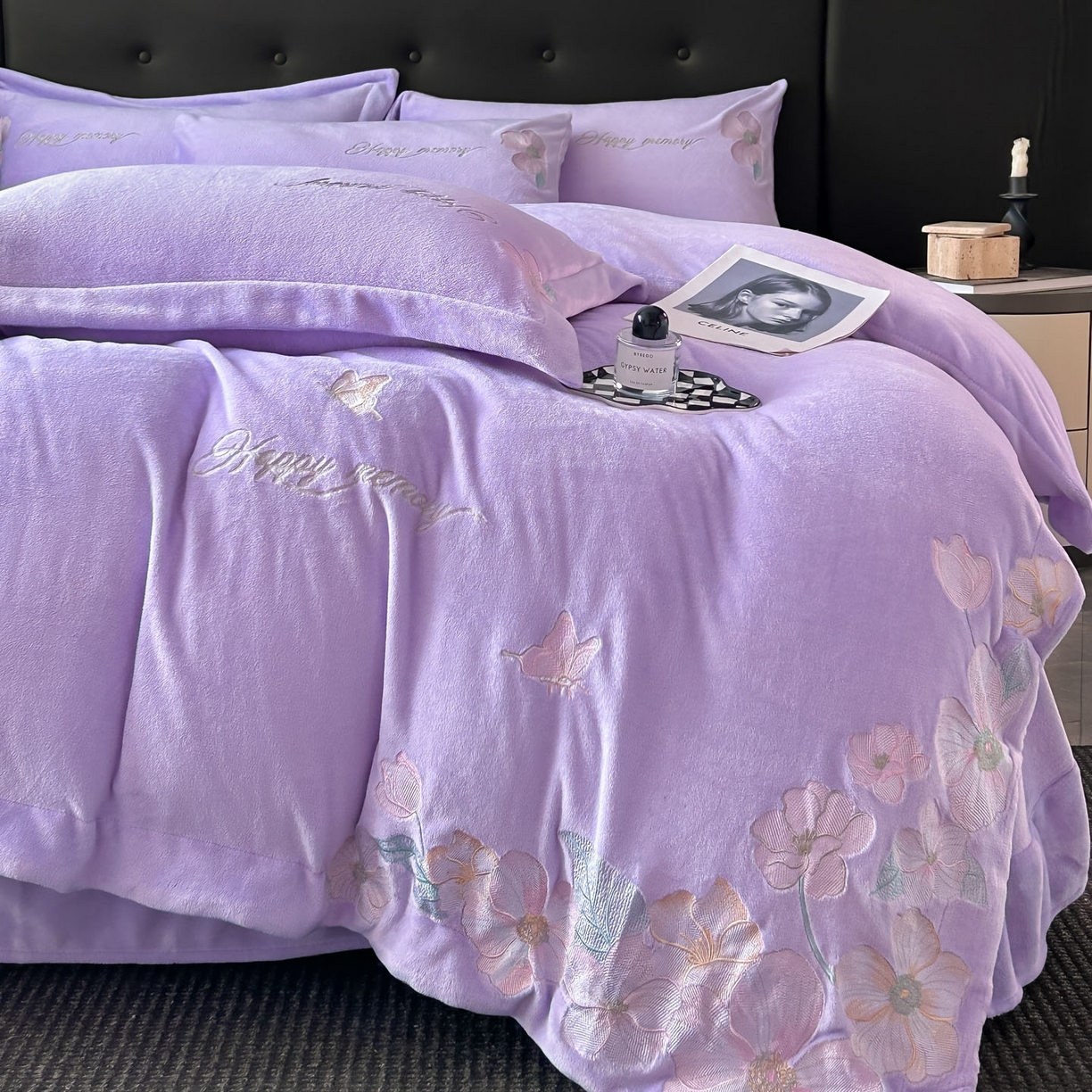 91家纺网 家纺一手货源 找家纺 恋绒家纺 2025新款牛奶绒刺绣四件套-花舞 优雅紫