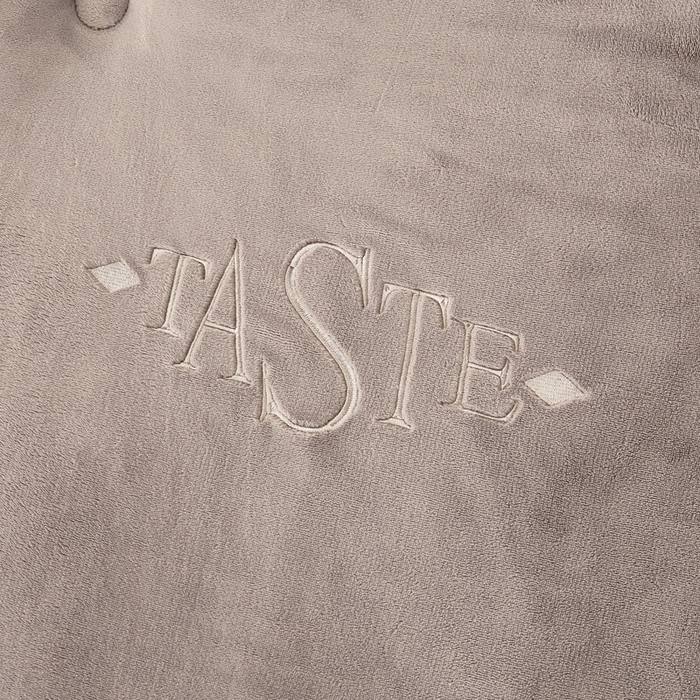 91家纺网 家纺一手货源 找家纺 （总）雅蔓依家纺 2025新款绣花双面加厚牛奶绒冬被被子被芯