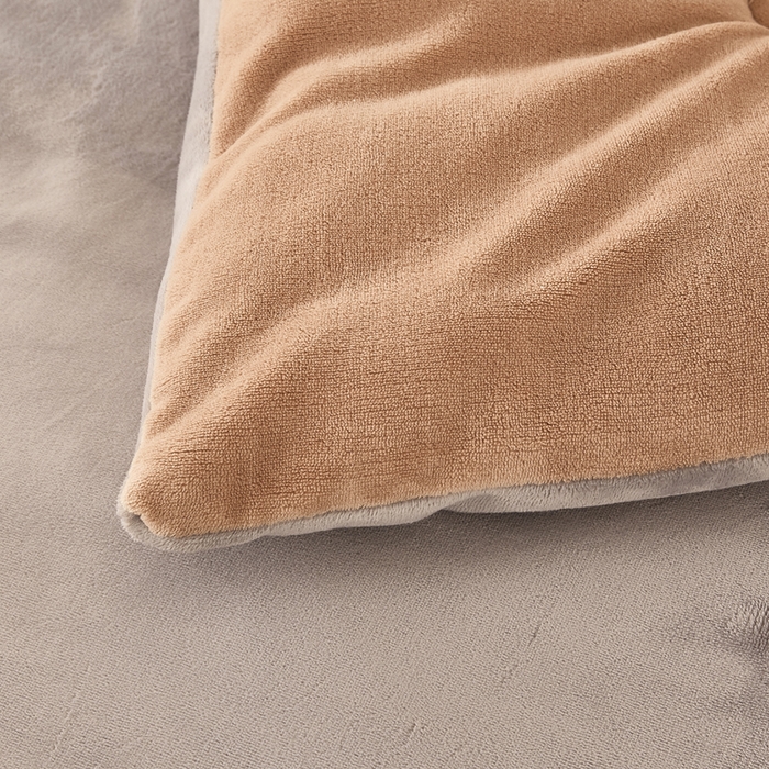 91家纺网 家纺一手货源 找家纺 （总）雅蔓依家纺 2025新款绣花双面加厚牛奶绒冬被被子被芯