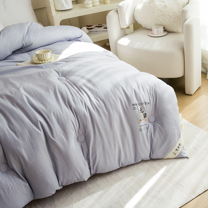 91家纺网 家纺一手货源 找家纺 （总）爱顿家纺 2025新款全棉面料缎条无染大豆被子被芯冬被