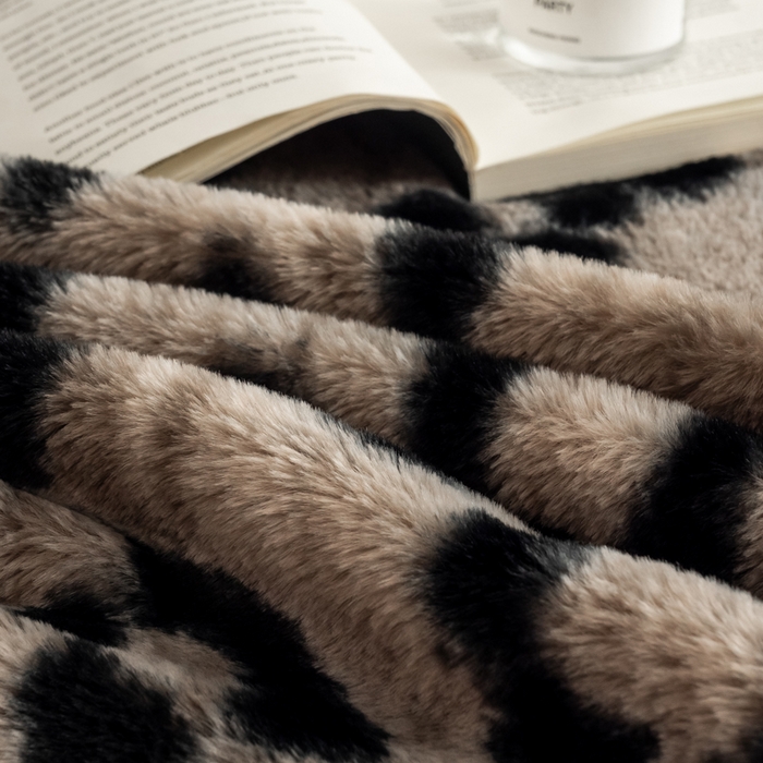 91家纺网 家纺一手货源 找家纺 九花鹿 2025新款A类加厚兔毛绒单床笠床褥子床护垫 豹纹(钛灰）