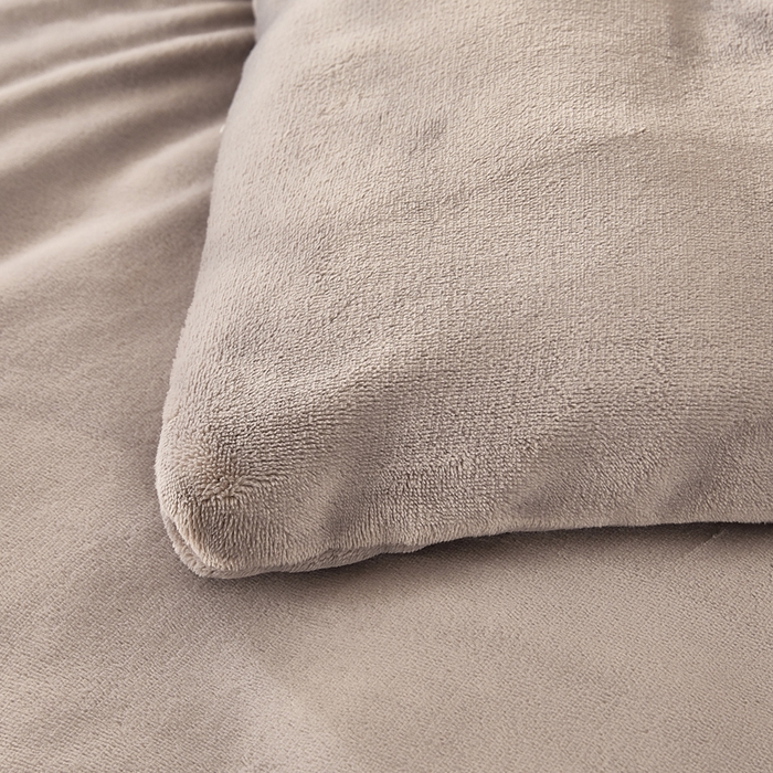 91家纺网 家纺一手货源 找家纺 雅蔓依家纺 2025新款绣花双面加厚牛奶绒冬被被子被芯 灰色