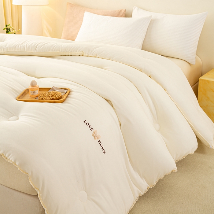 91家纺网 家纺一手货源 找家纺 欧雅搁家纺 2025新款针织棉豆豆被冬被子被芯-蝶舞 轻奢白