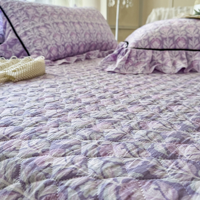 91家纺网 家纺一手货源 找家纺 宜凡家纺 2025新款A类水洗珍珠棉夹棉床裙三件套 芙汐