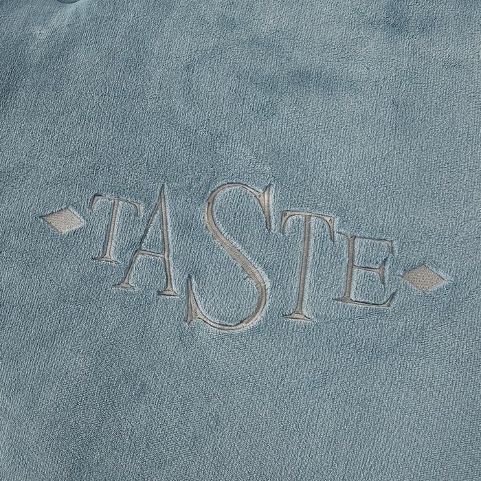 91家纺网 家纺一手货源 找家纺 雅蔓依家纺 2025新款绣花双面加厚牛奶绒冬被被子被芯 蓝灰