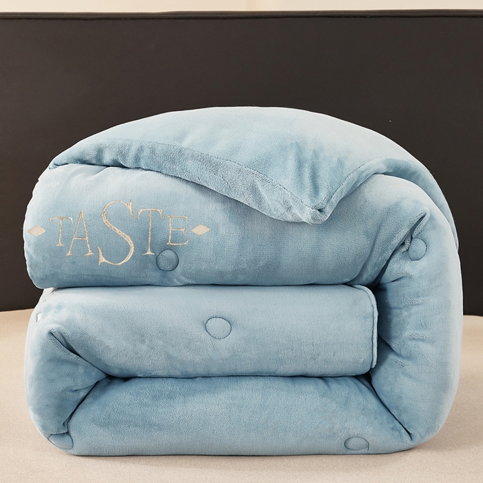 雅蔓依家纺 2025新款绣花双面加厚牛奶绒冬被被子被芯 蓝色