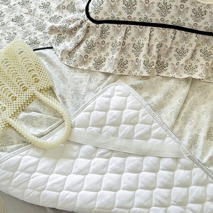 91家纺网 家纺一手货源 找家纺 宜凡家纺 2025新款A类水洗珍珠棉夹棉床裙三件套 卡诺