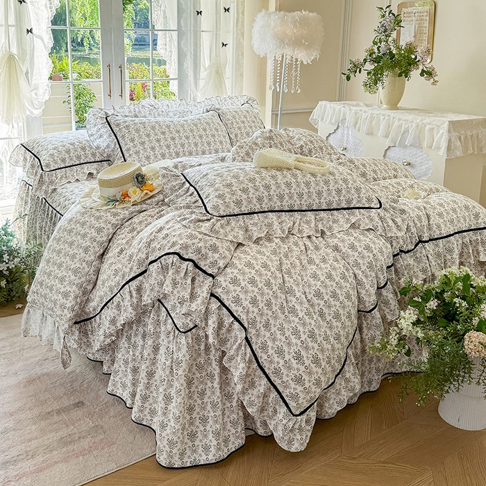 91家纺网 家纺一手货源 找家纺 宜凡家纺 2025新款A类水洗珍珠棉夹棉床裙三件套 卡诺