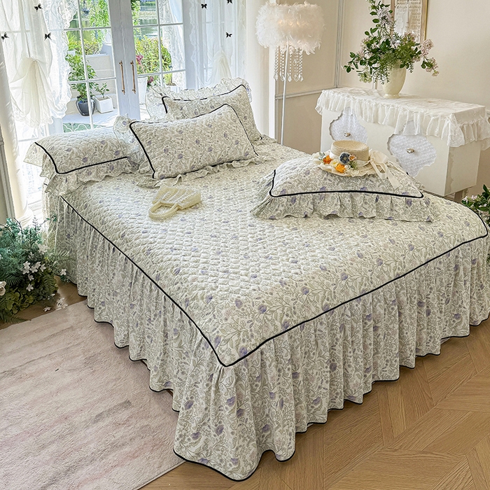 91家纺网 家纺一手货源 找家纺 宜凡家纺 2025新款A类水洗珍珠棉夹棉床裙三件套 觅春