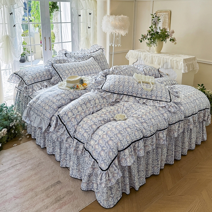 91家纺网 家纺一手货源 找家纺 宜凡家纺 2025新款A类水洗珍珠棉夹棉床裙三件套 夕雾