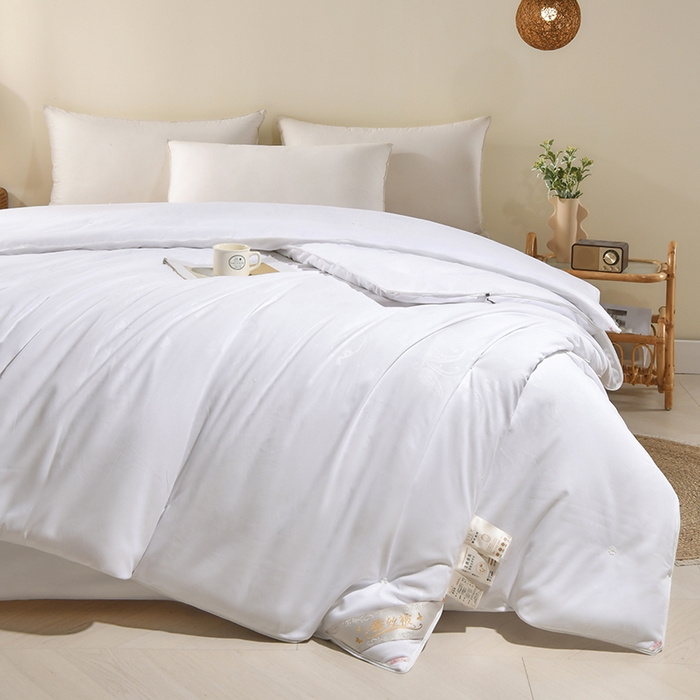 91家纺网 家纺一手货源 找家纺 （总）爱顿家纺 2025新款贡缎提花订花子母被蚕丝被冬被被子被芯