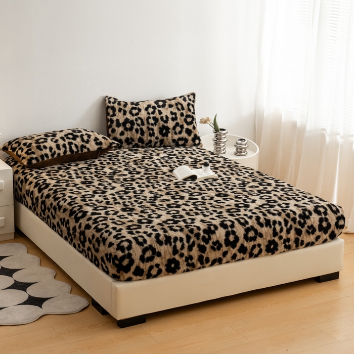 91家纺网 家纺一手货源 找家纺 九花鹿 2025新款A类加厚兔毛绒单床笠床褥子床护垫 豹纹(卡其）