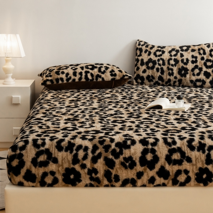 91家纺网 家纺一手货源 找家纺 九花鹿 2025新款A类加厚兔毛绒单床笠床褥子床护垫 豹纹(卡其）