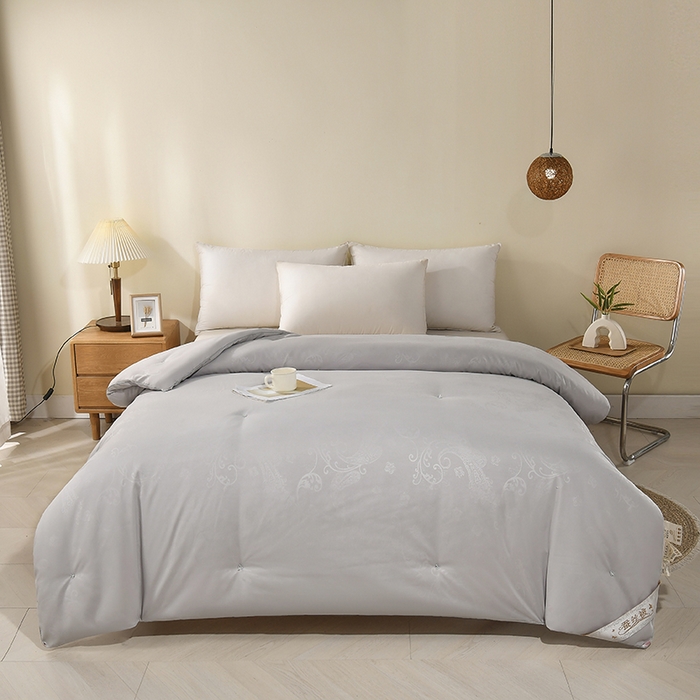 91家纺网 家纺一手货源 找家纺 爱顿家纺 2025新款贡缎提花订花子母被蚕丝被冬被被子被芯 灰色