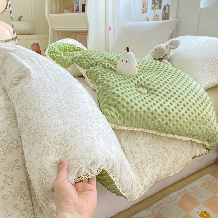 91家纺网 家纺一手货源 找家纺 欧雅搁家纺 2025新款云柔棉豆豆被冬被被子被芯 绿梦