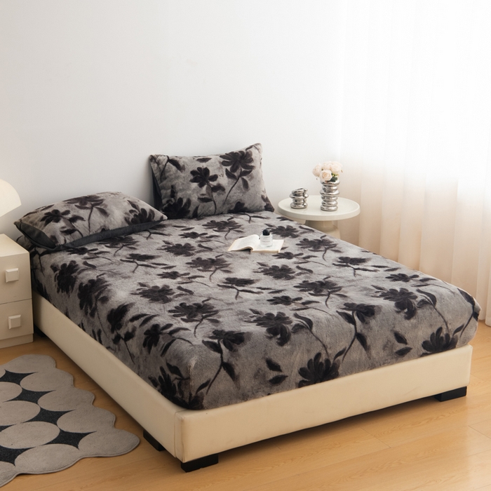 91家纺网 家纺一手货源 找家纺 九花鹿 2025新款A类加厚兔毛绒单床笠床褥子床护垫 春日序曲