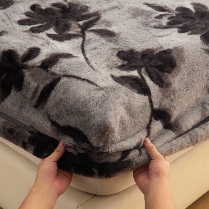 91家纺网 家纺一手货源 找家纺 九花鹿 2025新款A类加厚兔毛绒单床笠床褥子床护垫 春日序曲