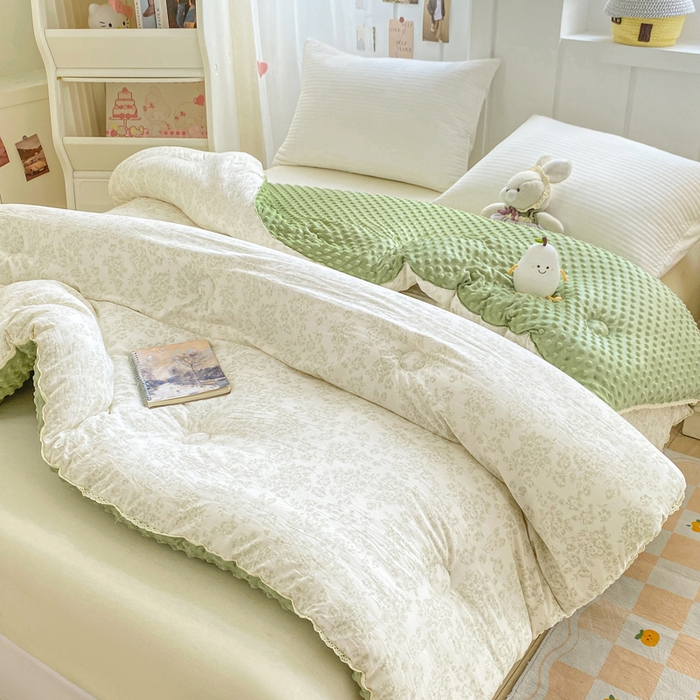 91家纺网 家纺一手货源 找家纺 欧雅搁家纺 2025新款云柔棉豆豆被冬被被子被芯 绿梦