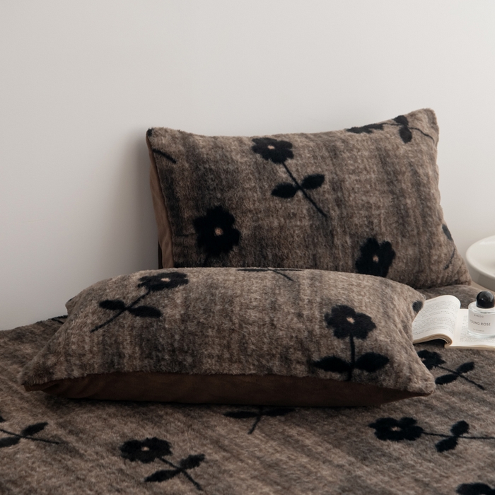 91家纺网 家纺一手货源 找家纺 九花鹿 2025新款A类加厚兔毛绒单床笠床褥子床护垫 花慕