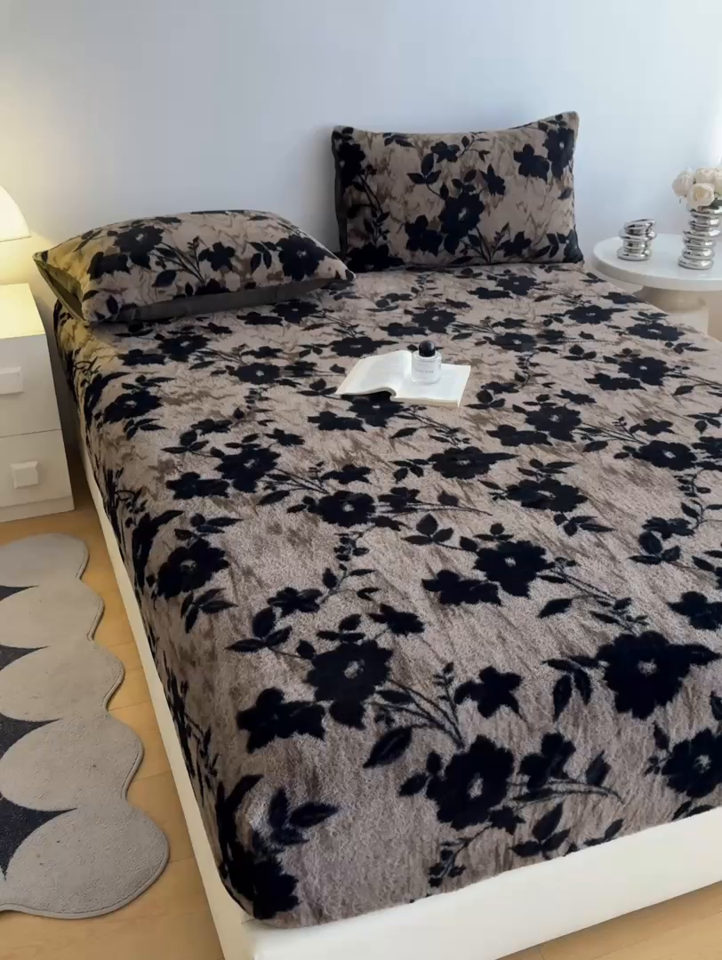 91家纺网 家纺一手货源 找家纺 九花鹿 2025新款A类加厚兔毛绒单床笠床褥子床护垫 漫漫