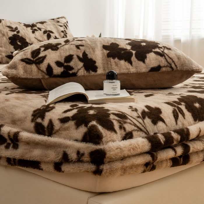 91家纺网 家纺一手货源 找家纺 九花鹿 2025新款A类加厚兔毛绒单床笠床褥子床护垫 漫漫(奶咖）