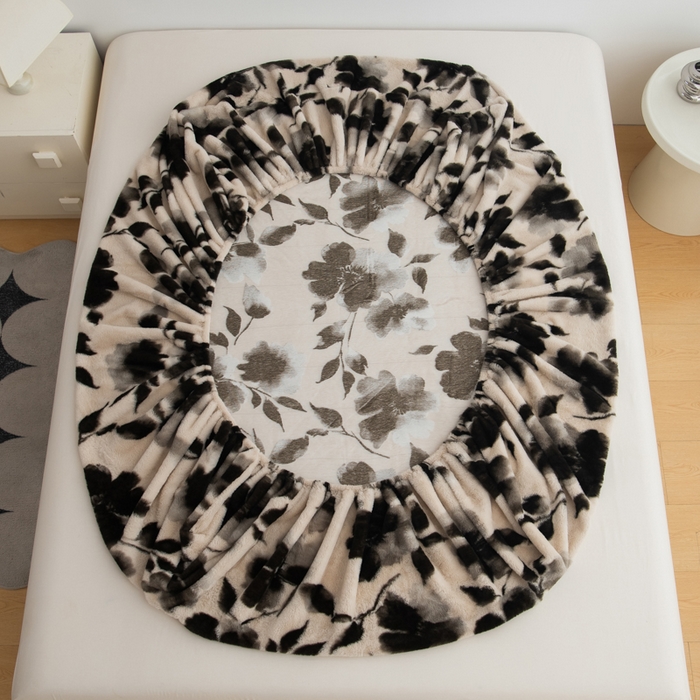 91家纺网 家纺一手货源 找家纺 九花鹿 2025新款A类加厚兔毛绒单床笠床褥子床护垫 水墨花