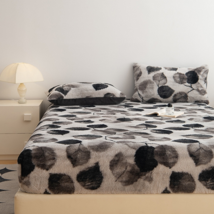 91家纺网 家纺一手货源 找家纺 九花鹿 2025新款A类加厚兔毛绒单床笠床褥子床护垫 叶语