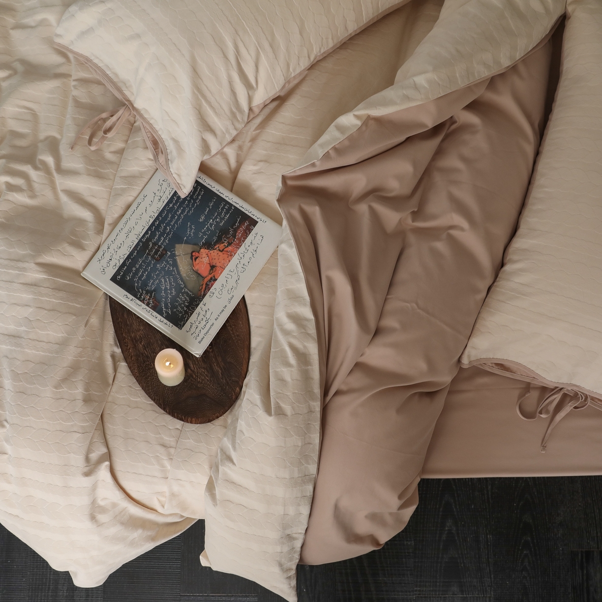 91家纺网 家纺一手货源 找家纺 玉宇阁家居 2025秋冬新品60s色织全棉纯棉磨毛大提花四件套-绑带款-第二组图 绑带款-淡琉璃