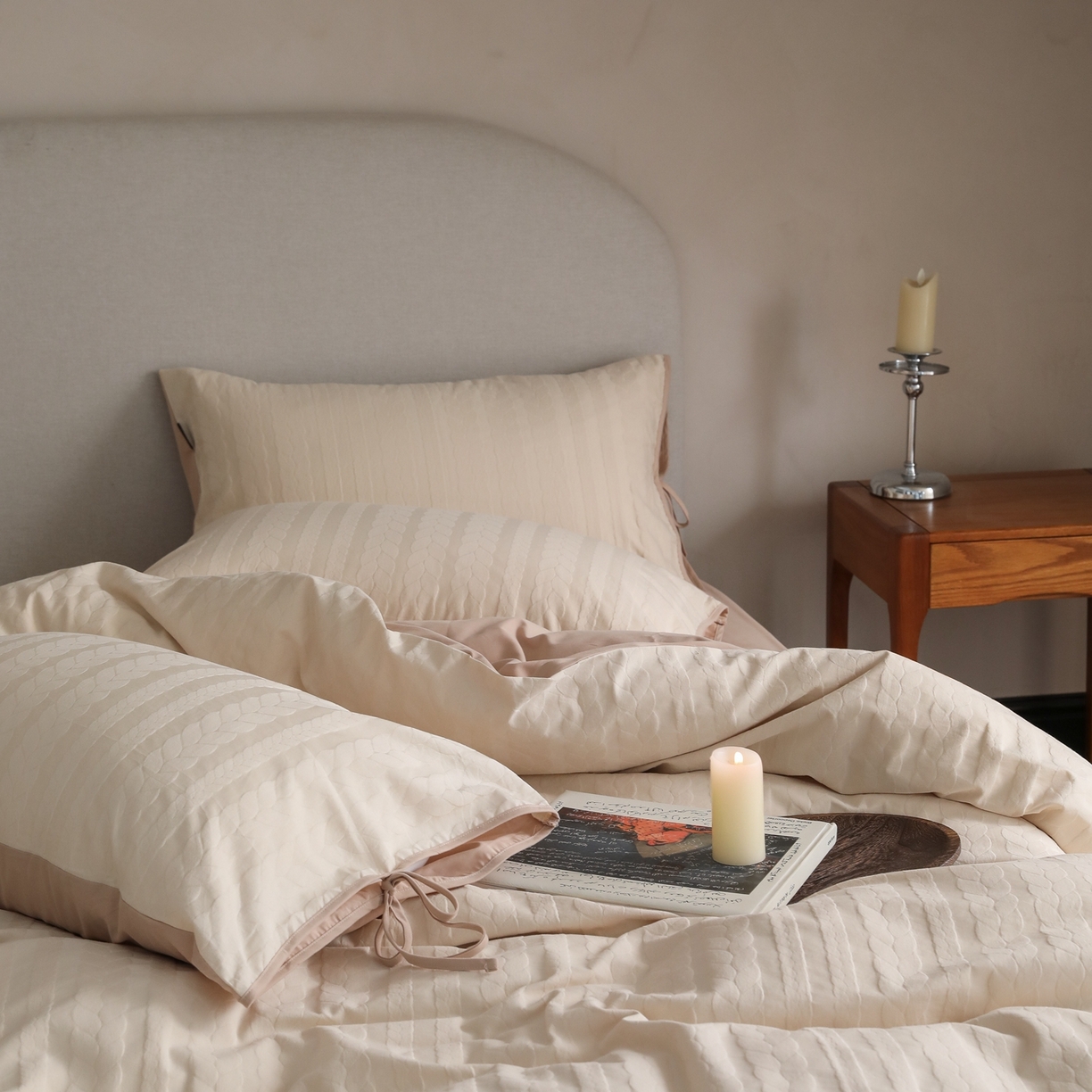 91家纺网 家纺一手货源 找家纺 玉宇阁家居 2025秋冬新品60s色织全棉纯棉磨毛大提花四件套-绑带款-第二组图 绑带款-淡琉璃