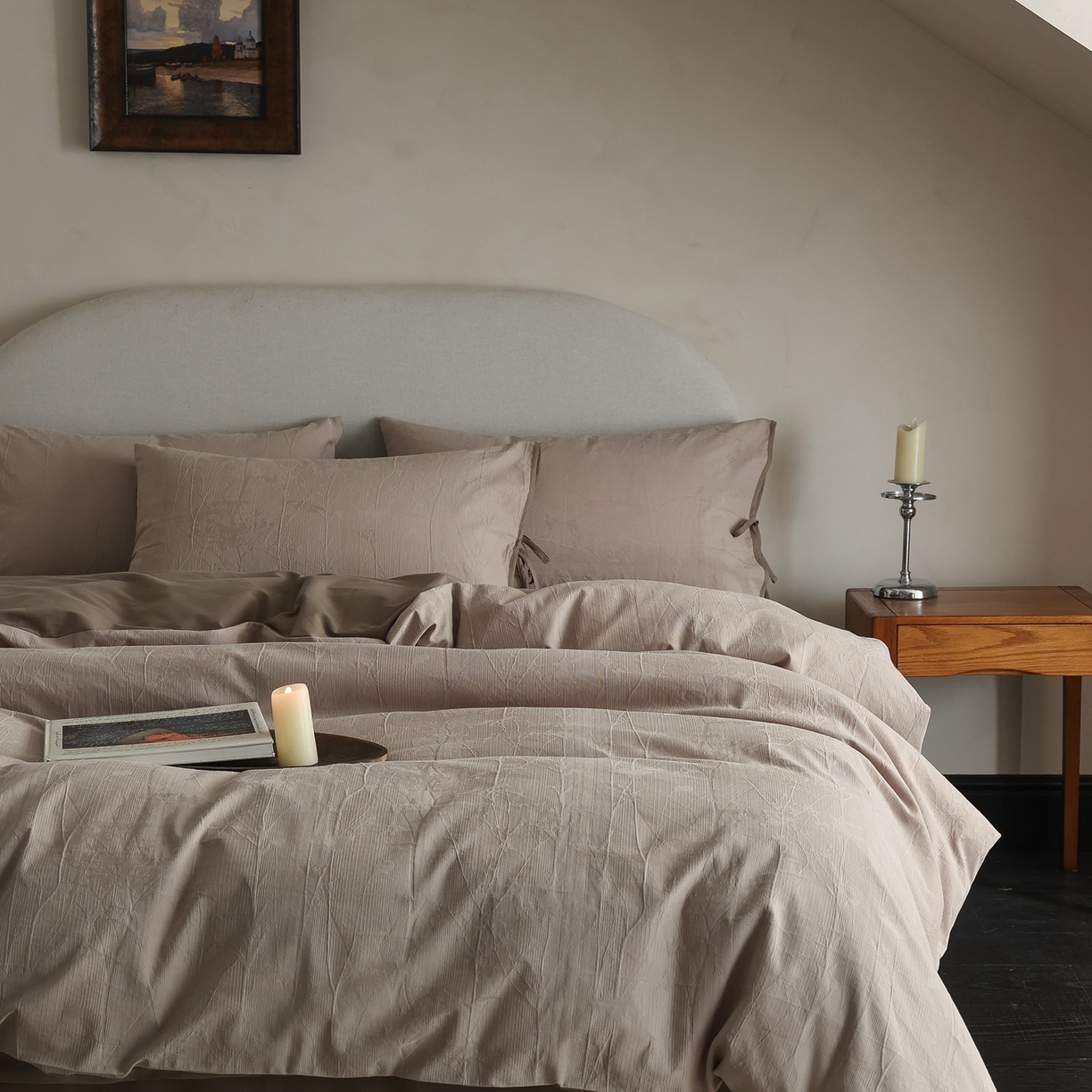 91家纺网 家纺一手货源 找家纺 玉宇阁家居 2025秋冬新品60s色织全棉纯棉磨毛大提花四件套-绑带款-第二组图 绑带款-缎灰流光