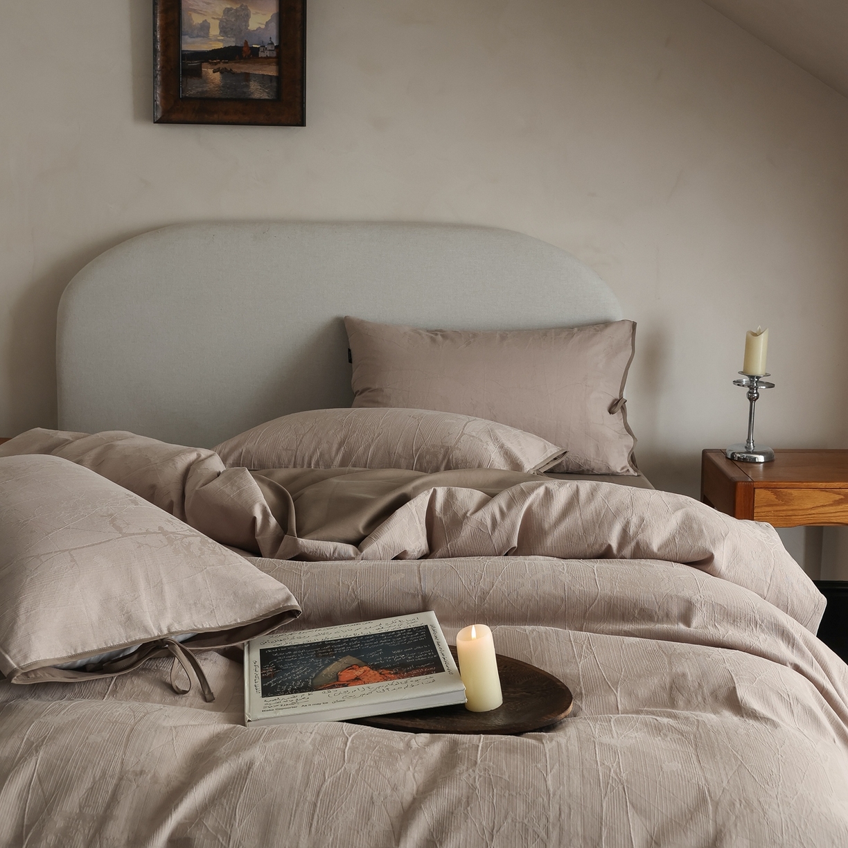 91家纺网 家纺一手货源 找家纺 玉宇阁家居 2025秋冬新品60s色织全棉纯棉磨毛大提花四件套-绑带款-第二组图 绑带款-缎灰流光