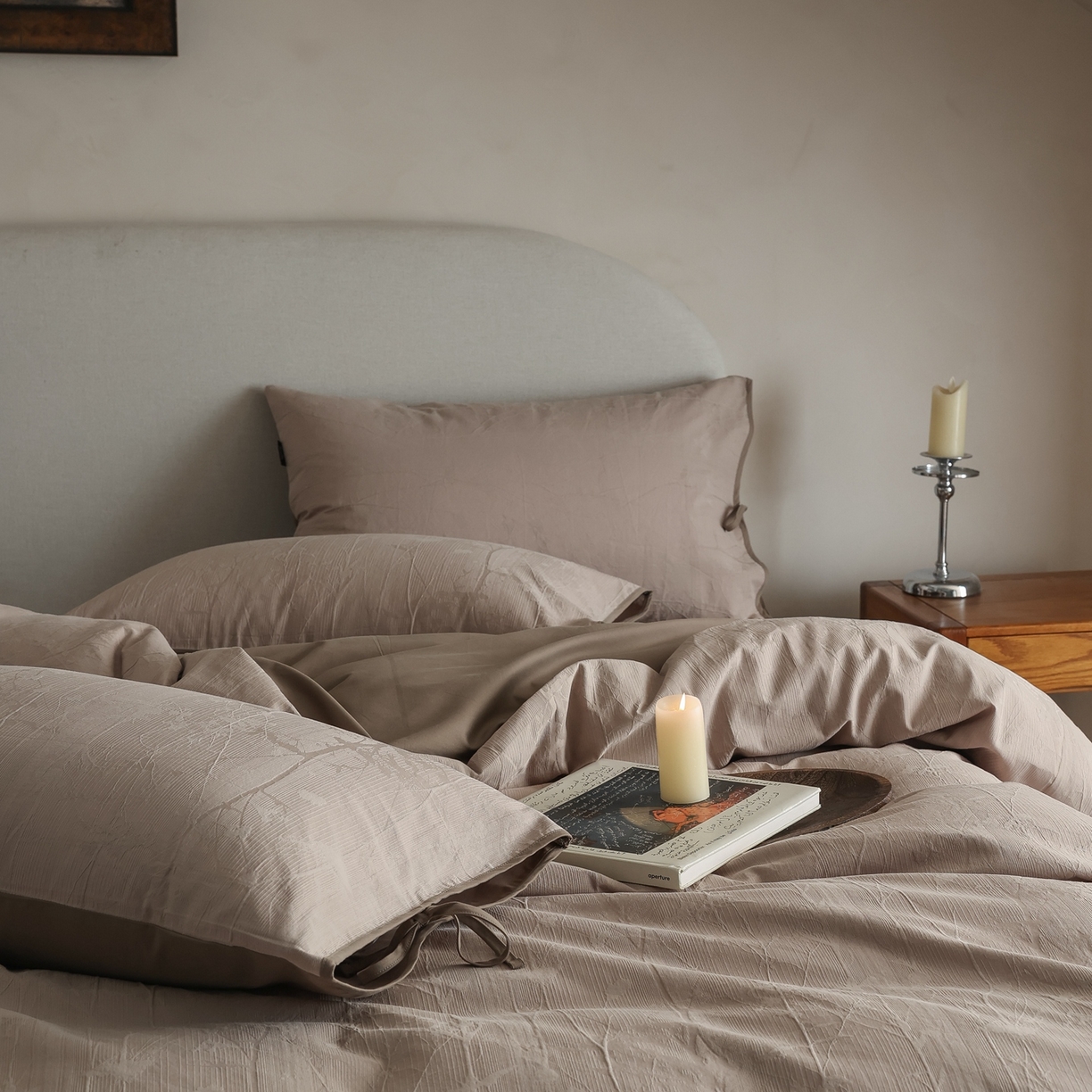 91家纺网 家纺一手货源 找家纺 玉宇阁家居 2025秋冬新品60s色织全棉纯棉磨毛大提花四件套-绑带款-第二组图 绑带款-缎灰流光