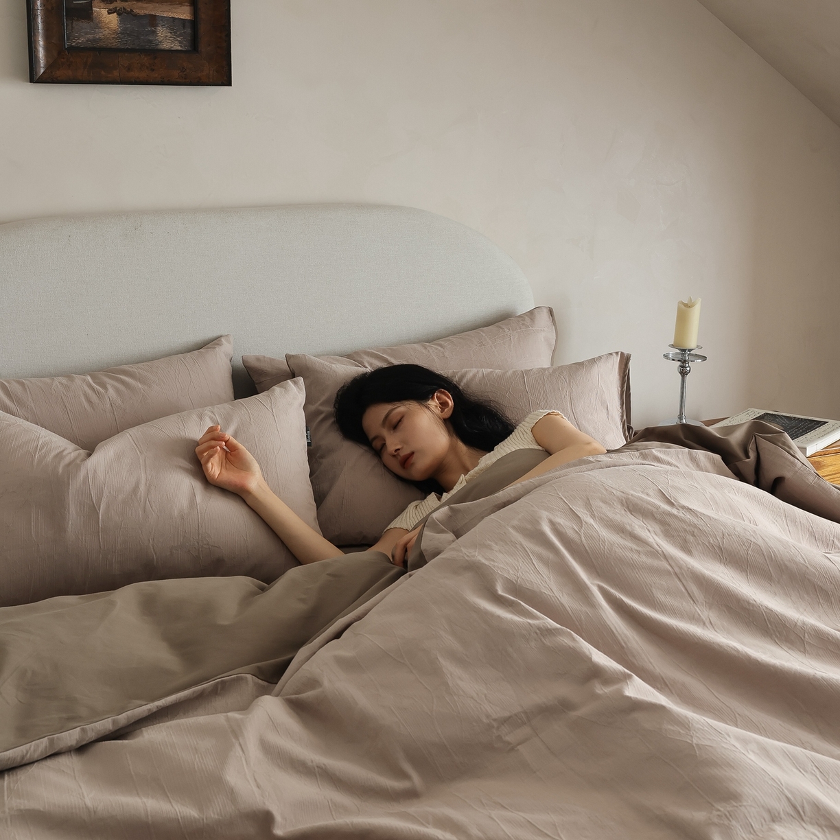 91家纺网 家纺一手货源 找家纺 玉宇阁家居 2025秋冬新品60s色织全棉纯棉磨毛大提花四件套-绑带款-第二组图 绑带款-缎灰流光