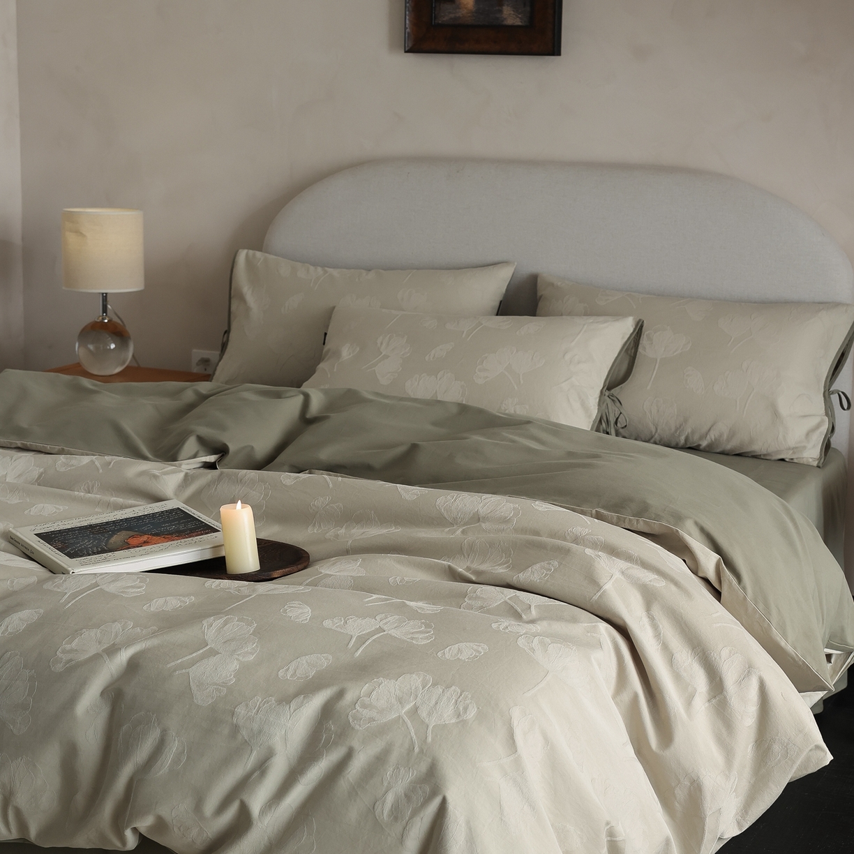 91家纺网 家纺一手货源 找家纺 玉宇阁家居 2025秋冬新品60s色织全棉纯棉磨毛大提花四件套-绑带款-第二组图 绑带款-芊芊绿雪