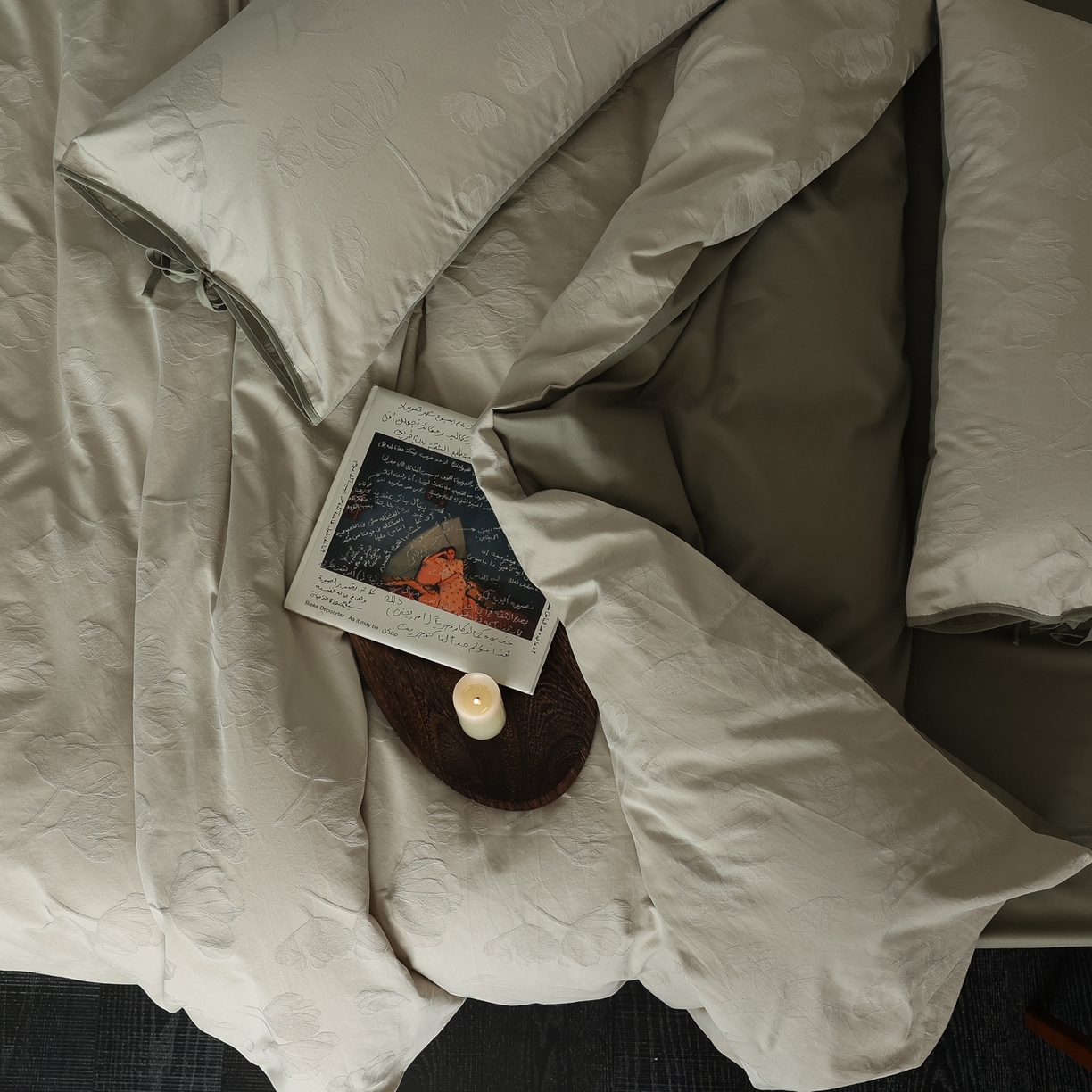 91家纺网 家纺一手货源 找家纺 玉宇阁家居 2025秋冬新品60s色织全棉纯棉磨毛大提花四件套-绑带款-第二组图 绑带款-芊芊绿雪