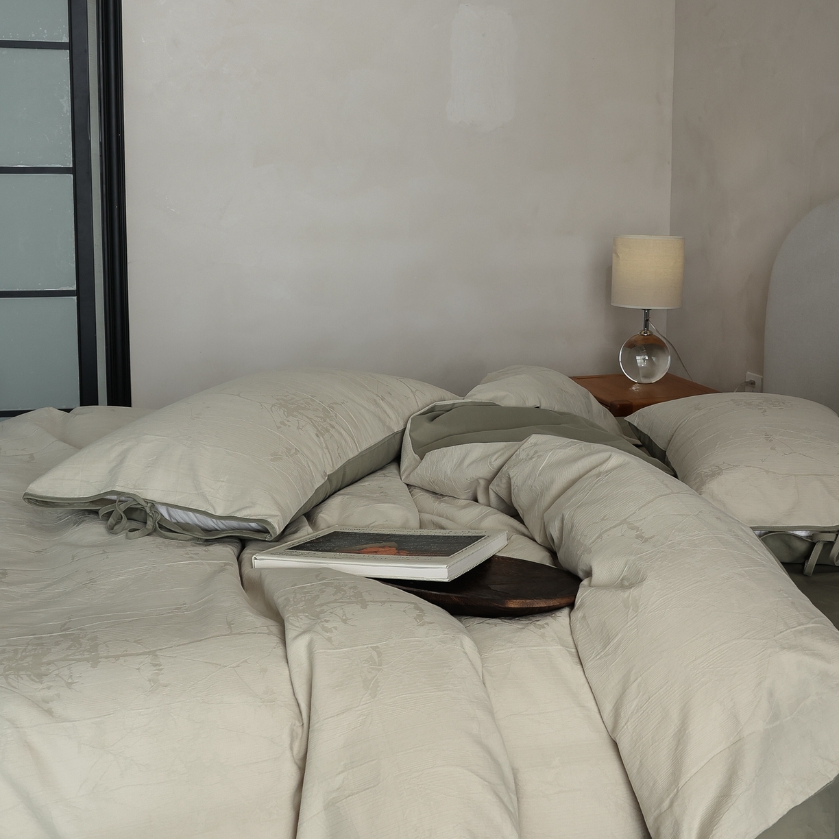 91家纺网 家纺一手货源 找家纺 玉宇阁家居 2025秋冬新品60s色织全棉纯棉磨毛大提花四件套-绑带款-第二组图 绑带款-青白玉