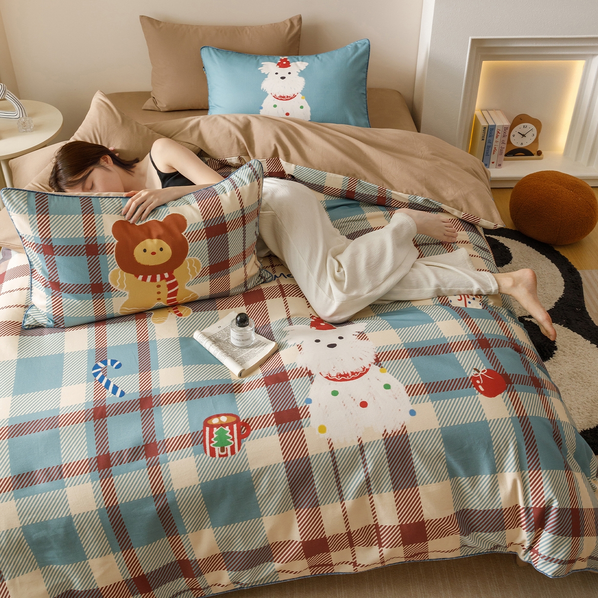 91家纺网 家纺一手货源 找家纺 RYB红黄兰 2025新款全棉纯棉加厚磨毛大版数码印花嵌绳四件套 圣诞西高地