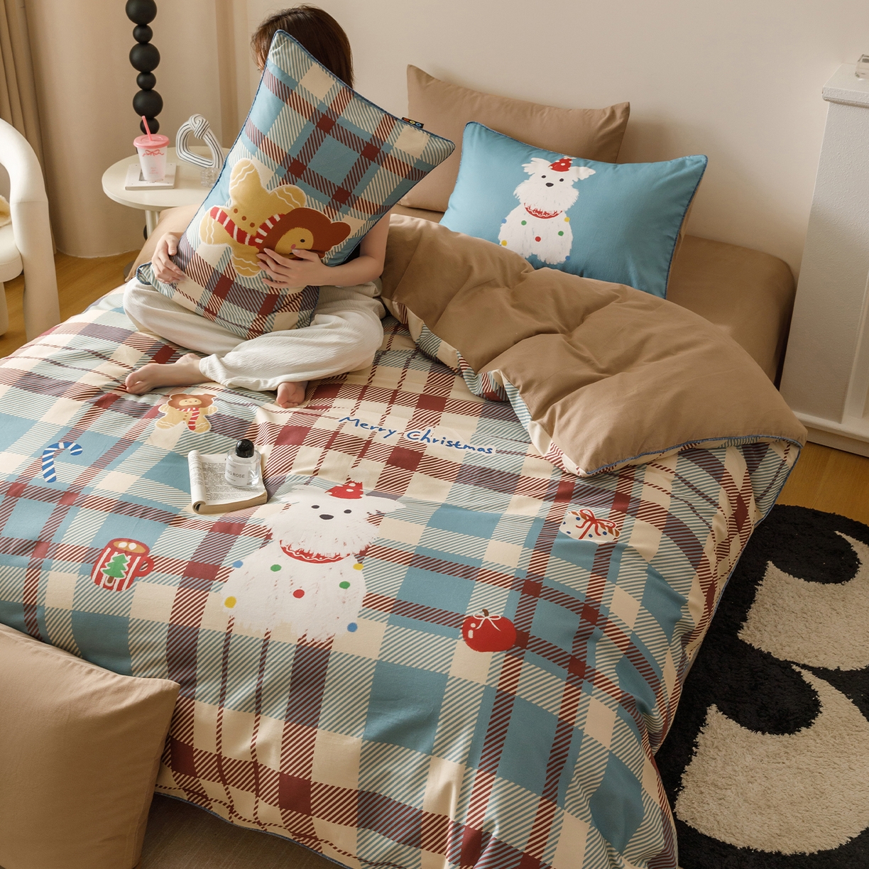 91家纺网 家纺一手货源 找家纺 RYB红黄兰 2025新款全棉纯棉加厚磨毛大版数码印花嵌绳四件套 圣诞西高地