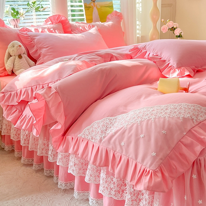 91家纺网 家纺一手货源 找家纺 后庭寝室 2025新款柔软亲肤花边蕾丝床裙四件套-花颜系列 花颜-粉玉