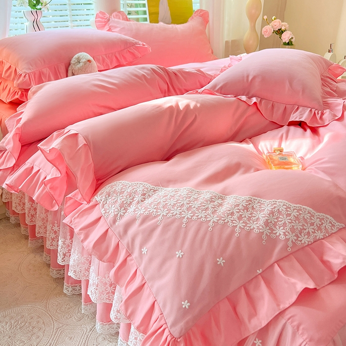 91家纺网 家纺一手货源 找家纺 后庭寝室 2025新款柔软亲肤花边蕾丝床裙四件套-花颜系列 花颜-粉玉