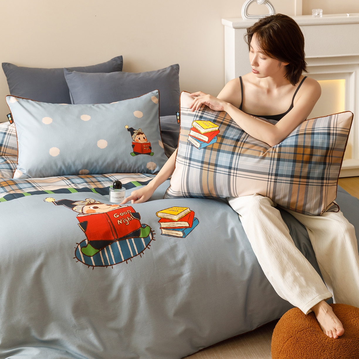 91家纺网 家纺一手货源 找家纺 RYB红黄兰 2025新款全棉纯棉加厚磨毛大版数码印花嵌绳四件套 小小书童