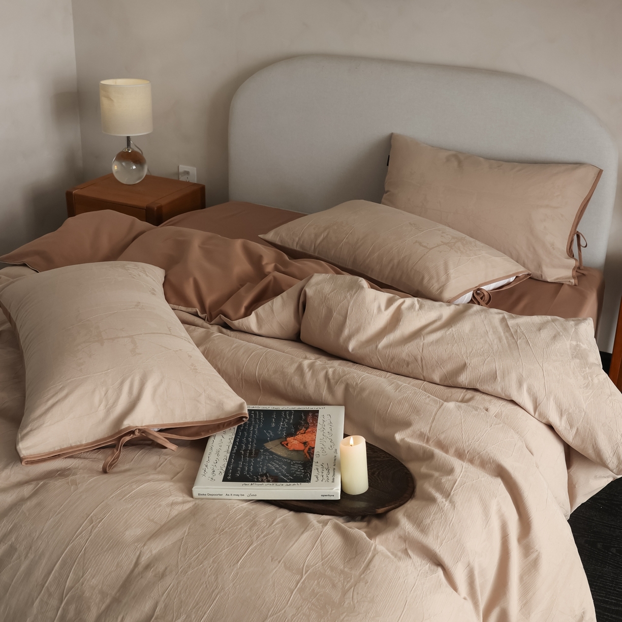 91家纺网 家纺一手货源 找家纺 玉宇阁家居 2025秋冬新品60s色织全棉纯棉磨毛大提花四件套-绑带款-第二组图 绑带款-缃叶棕